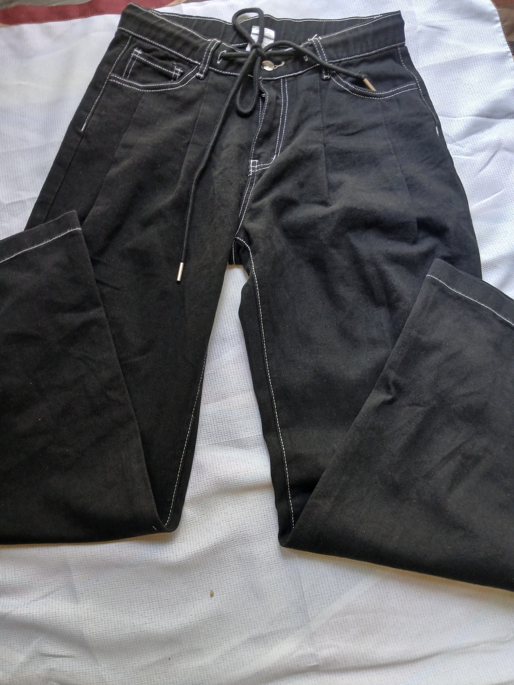 Women’s Black Contrast-Stitch Drawstring Jeans